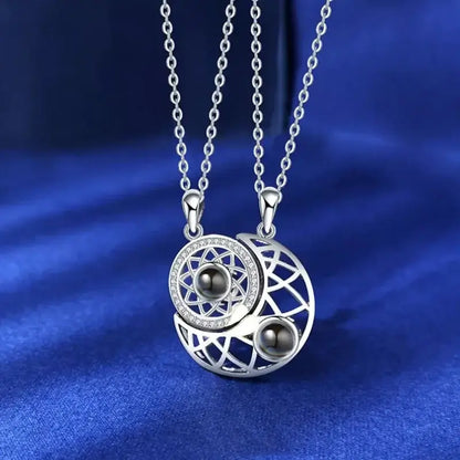 Collar Sol y Luna 100 idiomas (2x1)